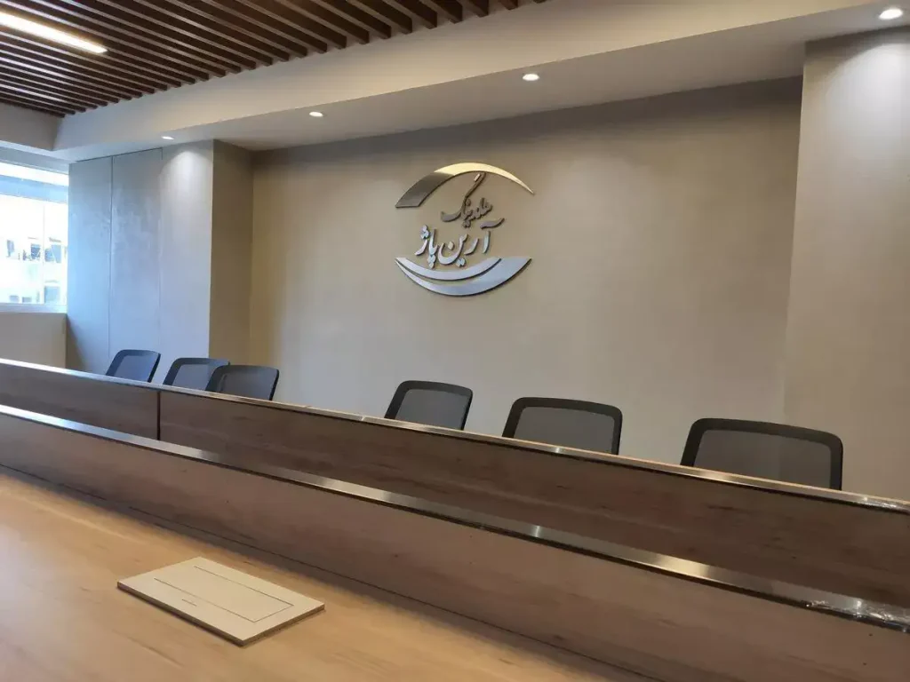 ترکیب میکروسمنت با چوب و فلز